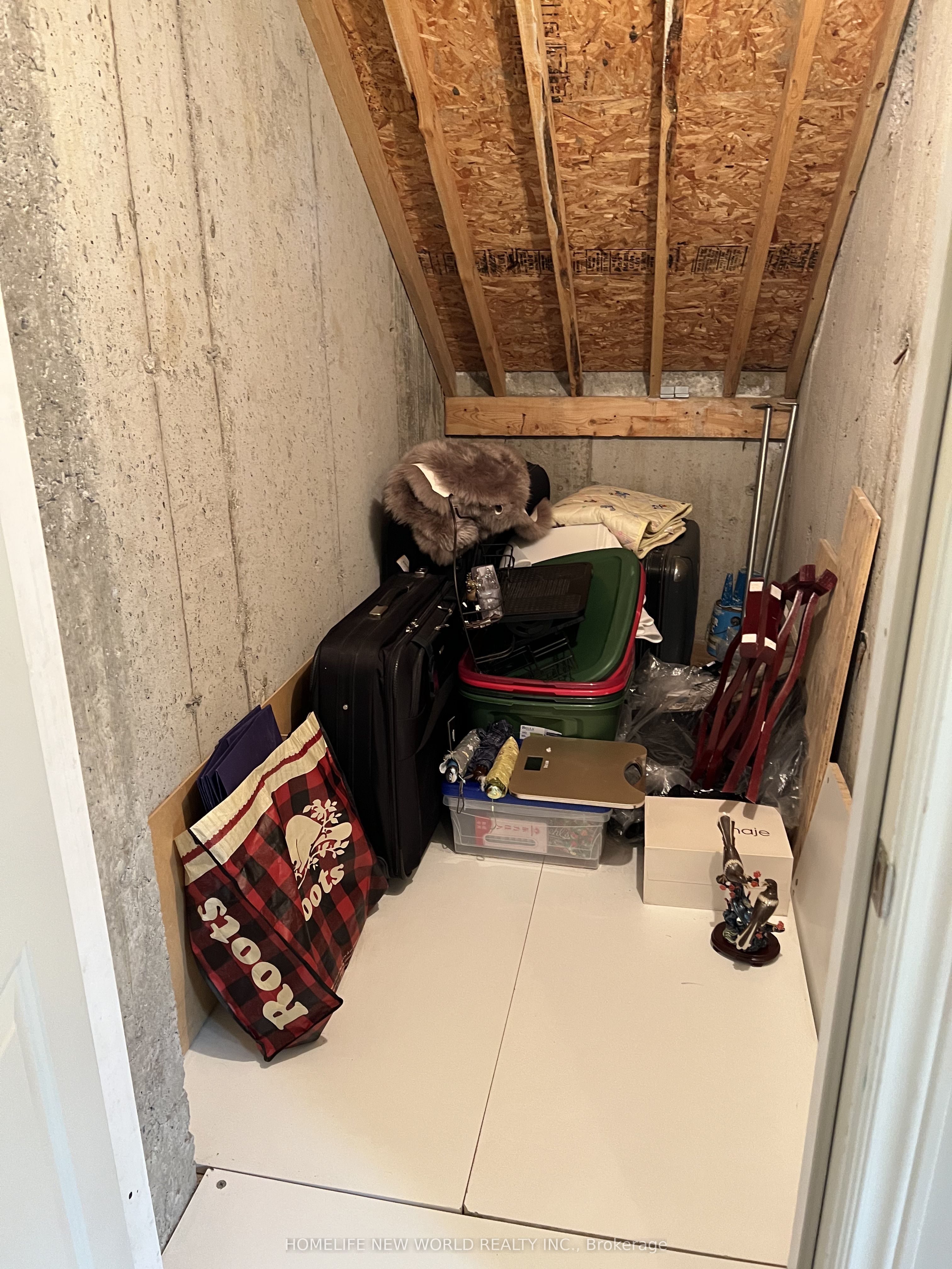 Additional image 3 of 216B Finch Avenue W, Toronto, ON, M2R 1M5