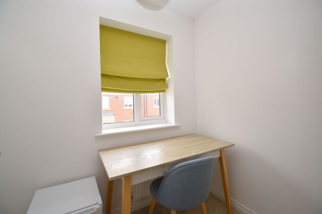 Additional image 18 of 3 bed semi-detached house for saleTate Drive, Biggleswade SG18