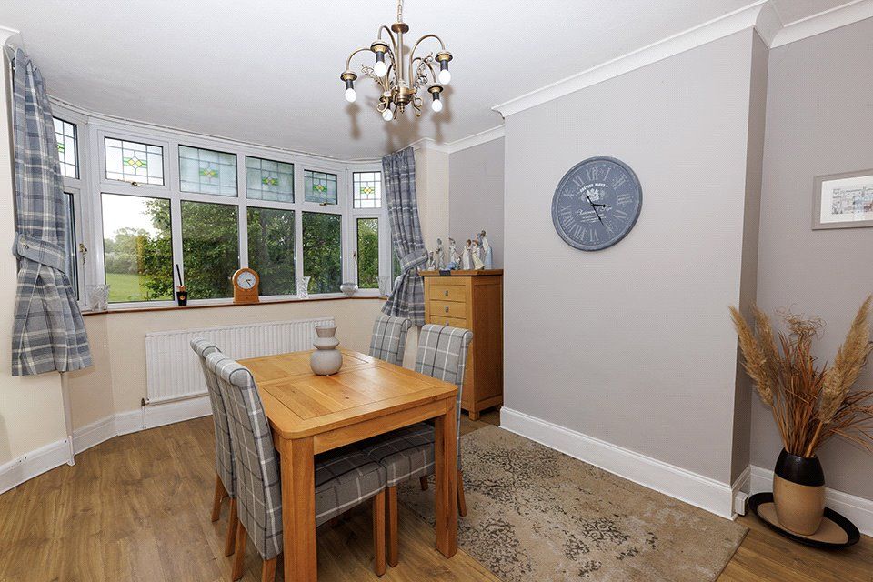 4 bed semi-detached house for saleWolverhampton Road, Oldbury, West Midlands B68 photo 2