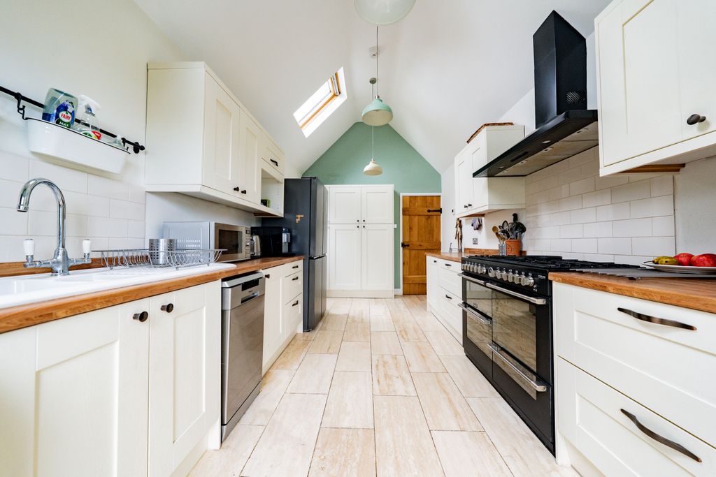 Additional image 4 of 2 bed detached house for saleThe Green, Markfield, Leicester, Leicestershire LE67