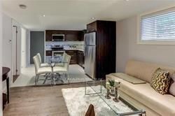 4-32 College View Avenue, Toronto, ON, M5P 1J4