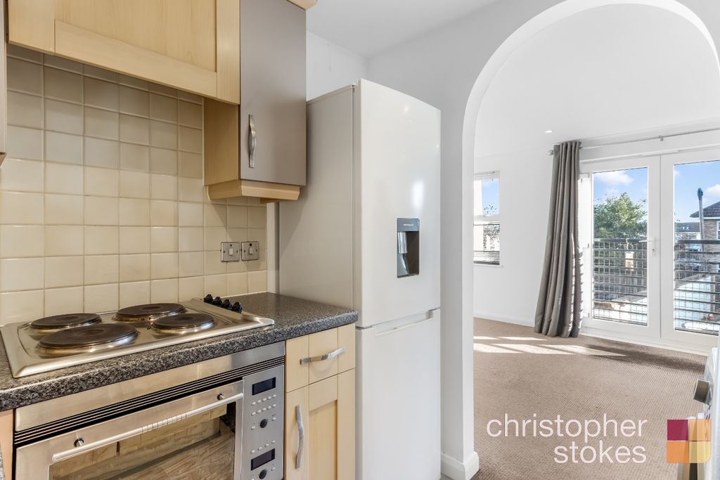 Additional image 4 of 2 bed flat for saleElppin Court, Park Lane, Broxbourne, Hertfordshire EN10