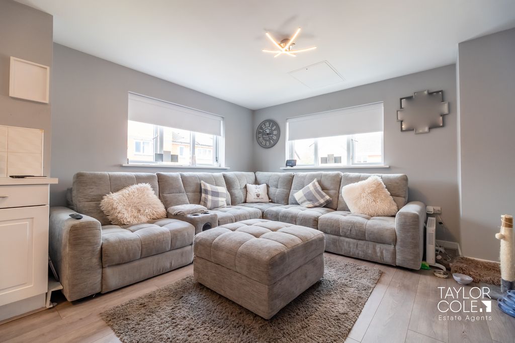 Additional image 3 of 2 bed flat for salePeel Drive, Wilnecote, Tamworth B77