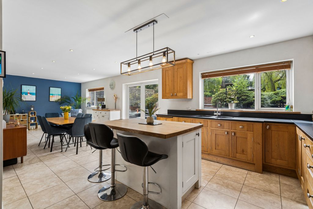 Additional image 3 of 5 bed detached house for saleUpper Hall Park, Berkhamsted, Hertfordshire HP4
