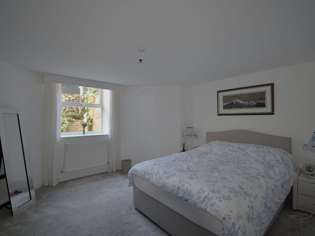Additional image 5 of 2 bed flat for saleHeyes Lane, Alderley Edge SK9
