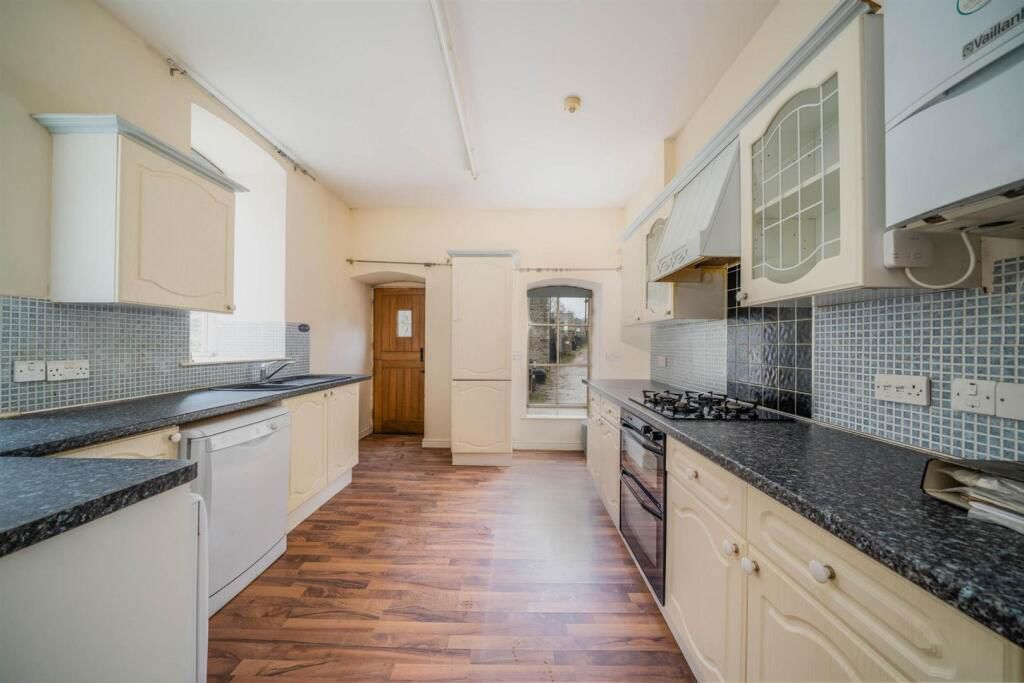 2 bed flat for saleLitton Mill, Buxton SK17 photo 2