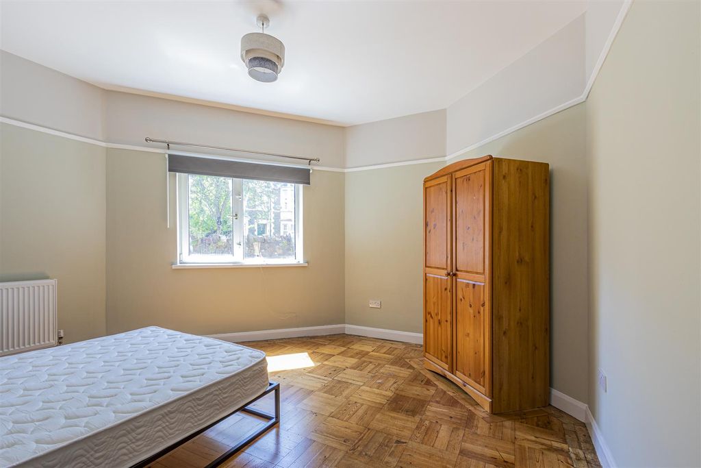 Additional image 5 of 3 bed flat for saleNewport Road, Roath CF24