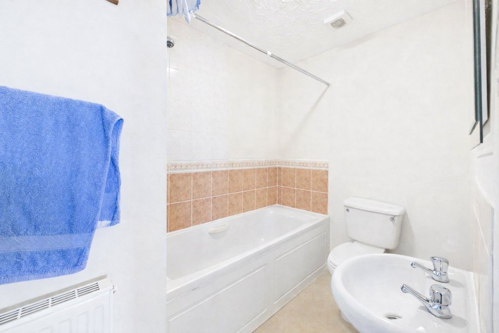 Additional image 11 of 3 bed semi-detached house for saleElizabeth Road, Bude, Cornwall EX23