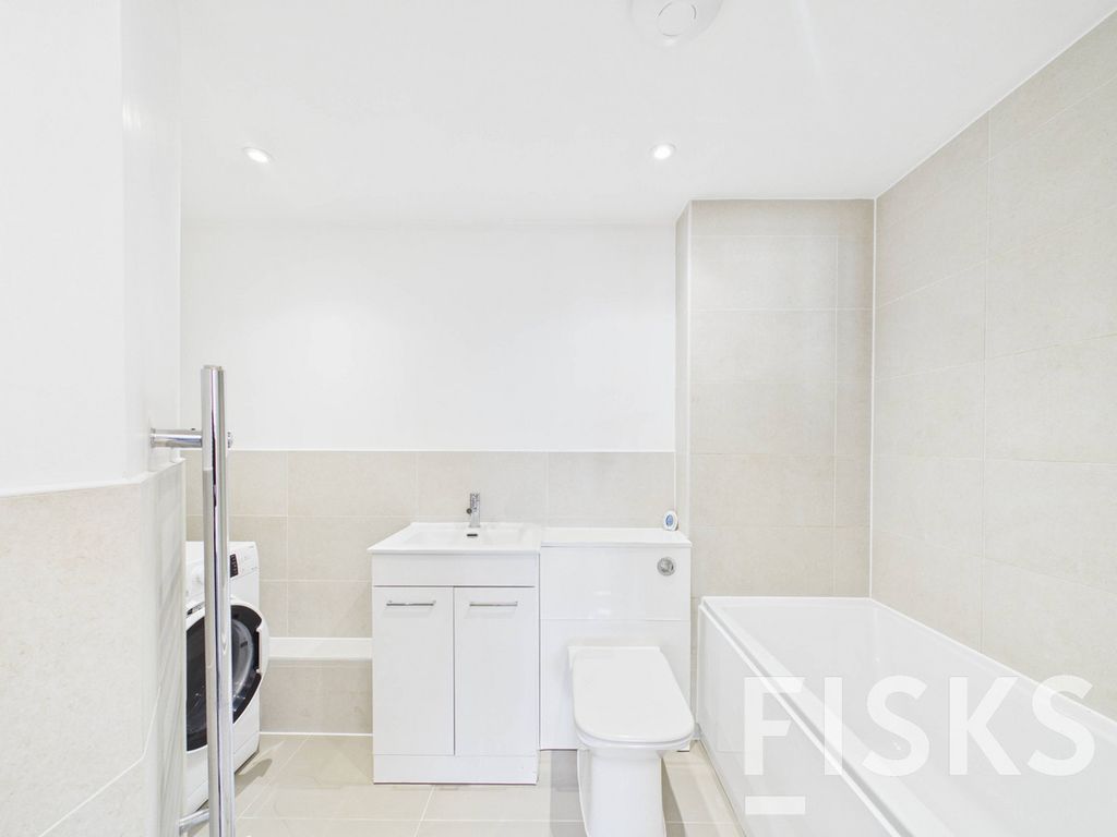 Additional image 5 of 2 bed flat for saleLondon Road, Benfleet SS7
