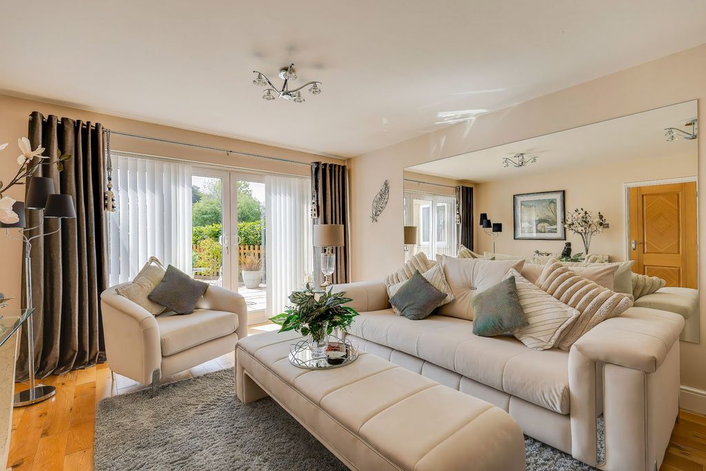Additional image 10 of 4 bed detached house for saleWern Fawr Lane, Old St Mellons, Cardiff CF3