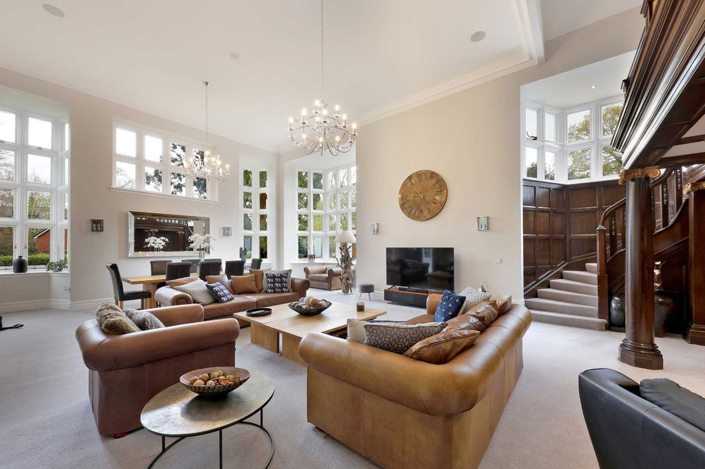 Additional image 4 of 4 bed detached house for saleQueen Elizabeth Crescent, Beaconsfield, Buckinghamshire HP9