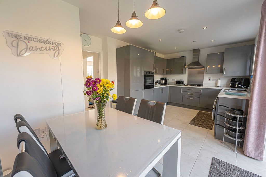 Additional image 2 of 3 bed semi-detached house for saleChapel Field Way, Newport NP19