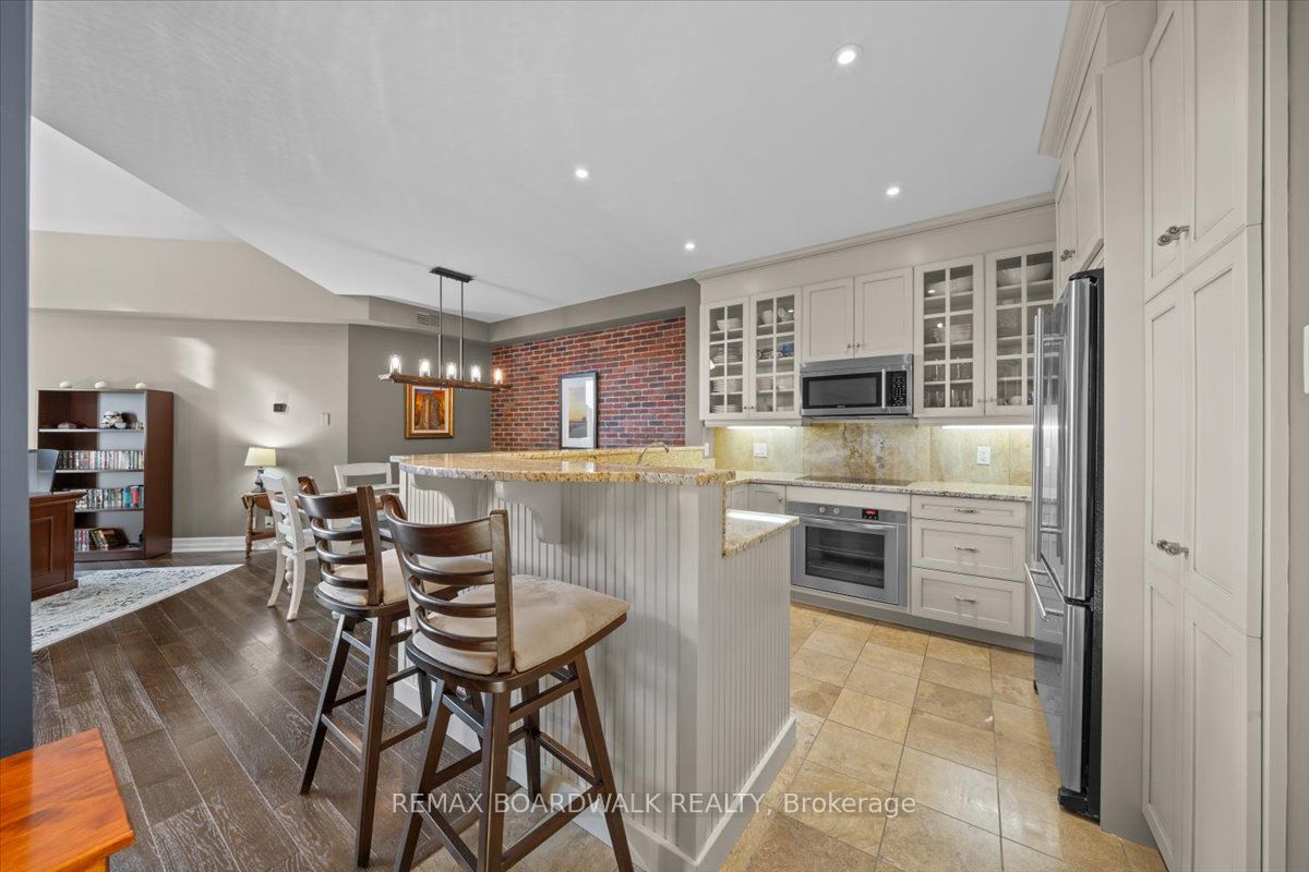 Additional image 5 of #PH804-320 Mcleod Street, Ottawa, ON, K2P 1A3
