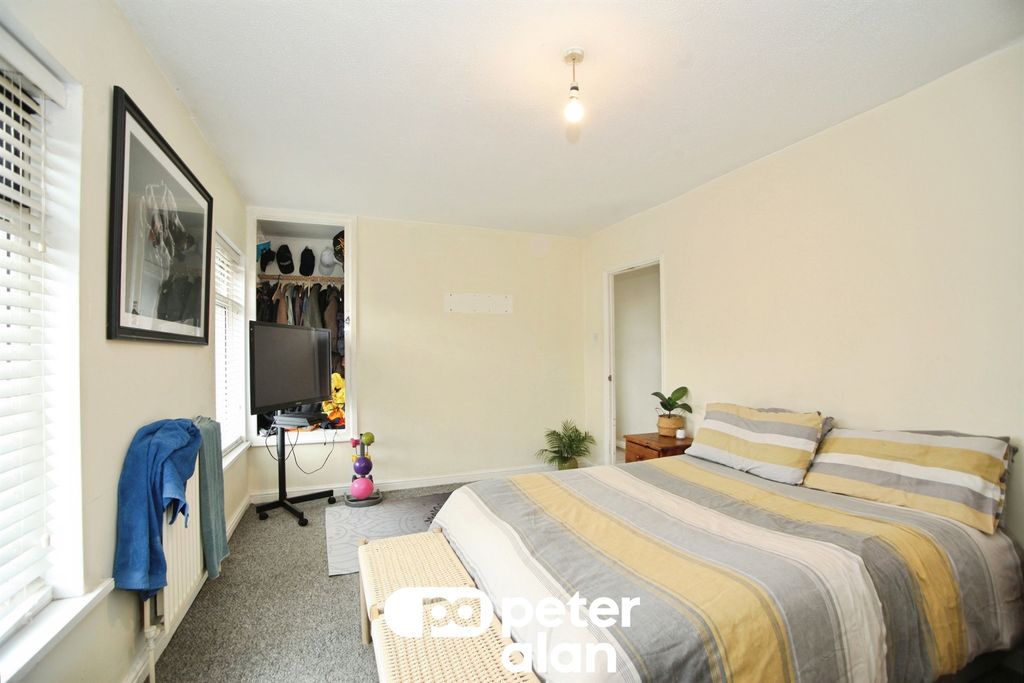 Additional image 6 of 3 bed semi-detached house for saleThe Drive, Bargoed CF81