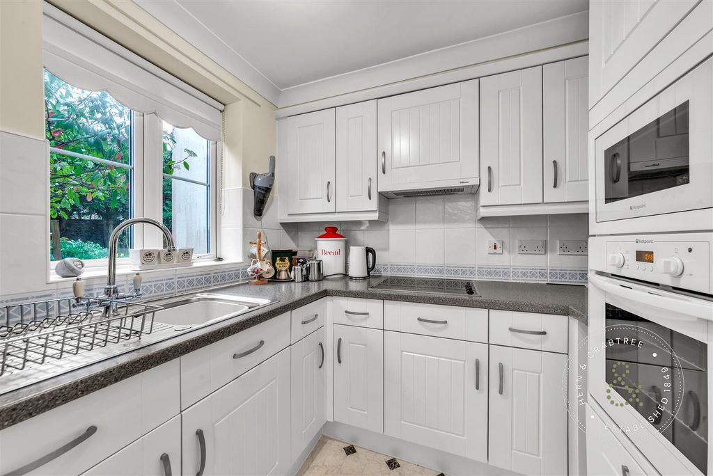 Additional image 6 of 2 bed flat for saleCwrt Pegasus, Cardiff Road, Llandaff, Cardiff CF5