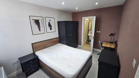 Parrin Lane, Eccles M30
