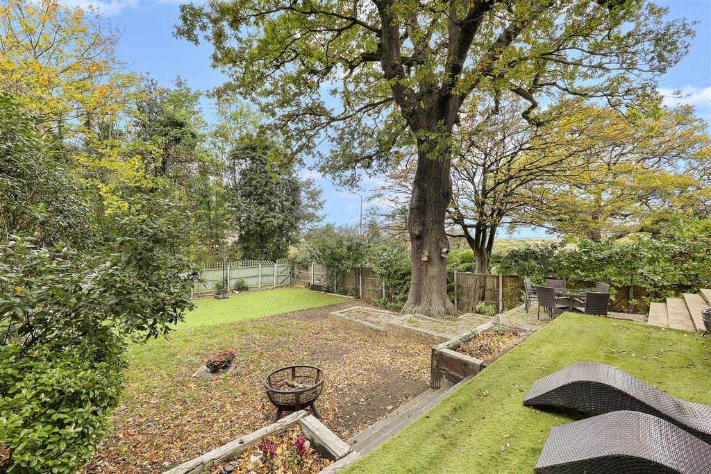 Additional image 26 of 5 bed semi-detached house for saleArdmore Lane, Buckhurst Hill IG9