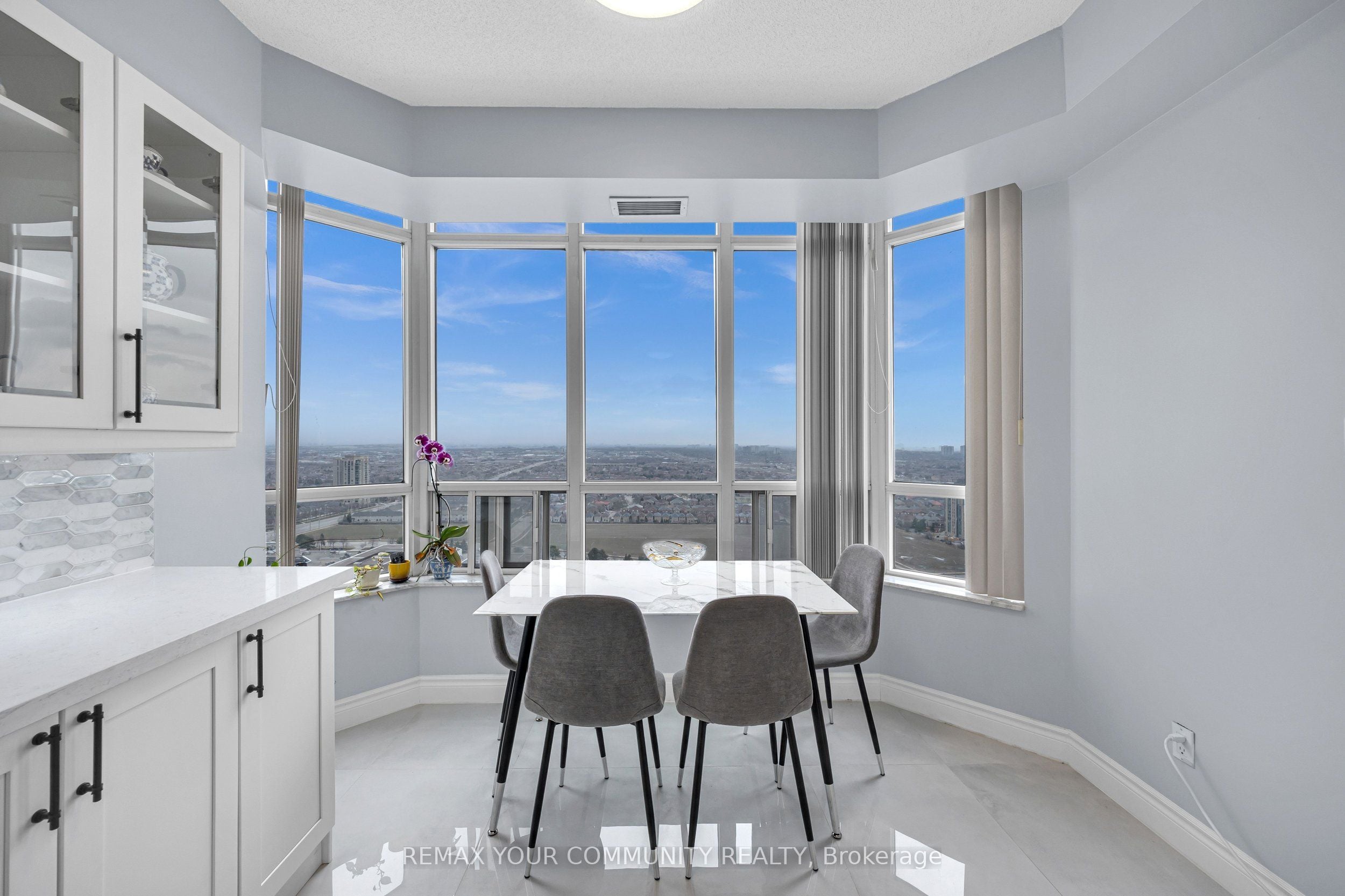 Additional image 6 of 3005-35 Kingsbridge Garden Circle, Mississauga, ON, L5R 3Z5