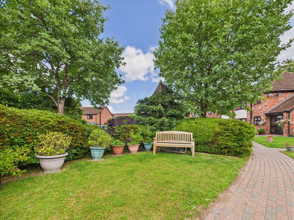 Additional image 8 of 2 bed flat for saleStephenson Place, Bewdley DY12