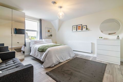 Flat 4, 8 Zulla Road, Nottingham NG3