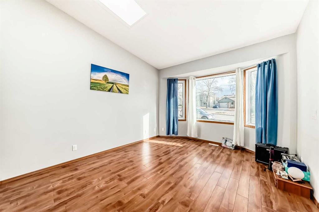 Additional image 4 of 179 Hawkwood Boulevard NW, Calgary, AB, T2R 0B3