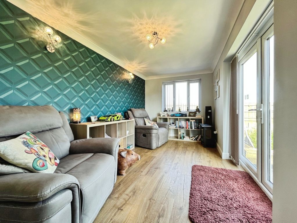 Additional image 18 of 4 bed detached house for saleFerry Road, Barrow Haven, Barrow-Upon-Humber DN19