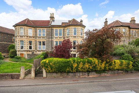 Cromwell Road, St. Andrews BS6