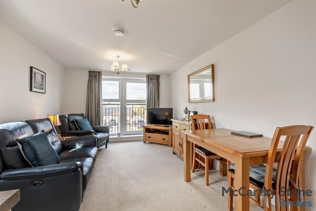 2 bed flat for saleWaveney Place, Mendham Lane, Harleston IP20