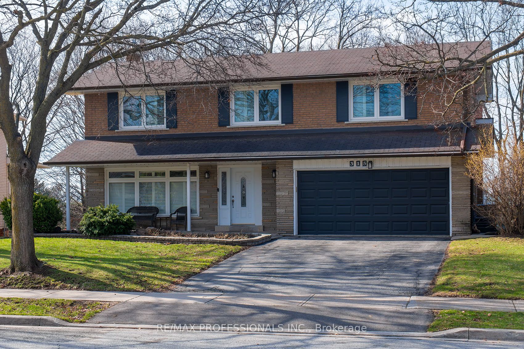 315 Markland Drive, Toronto, ON, M9C 1R4