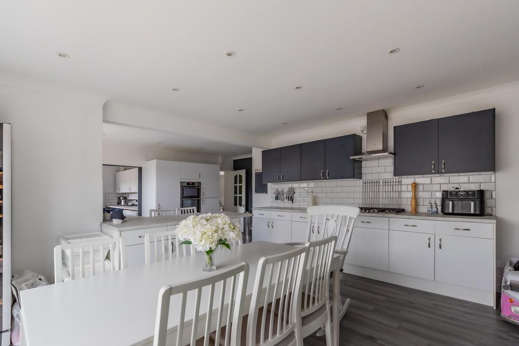 Additional image 6 of 4 bed semi-detached house for saleSolva Avenue, Cardiff CF14