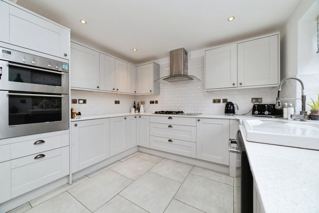 Additional image 4 of 4 bed detached house for saleChurch Road, Beverley HU17