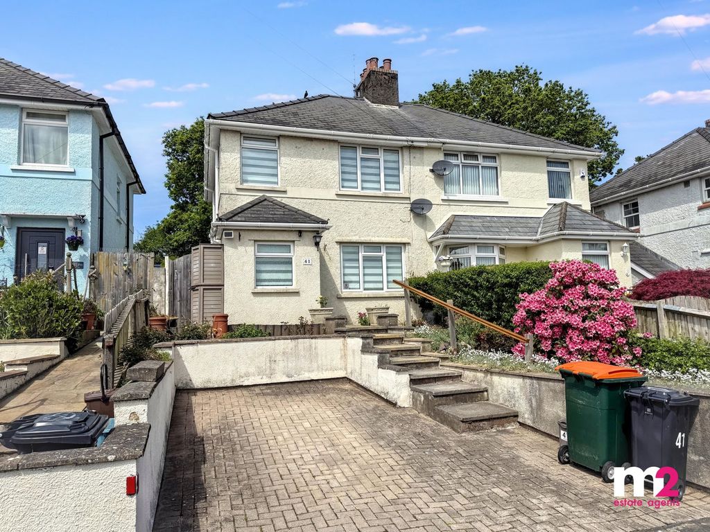 2 bed semi-detached house for saleLodge Avenue, Caerleon, Newport NP18