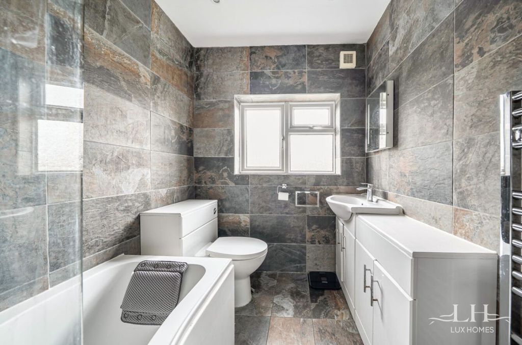 Additional image 19 of 5 bed end terrace house for saleRainsford Way, Hornchurch RM12