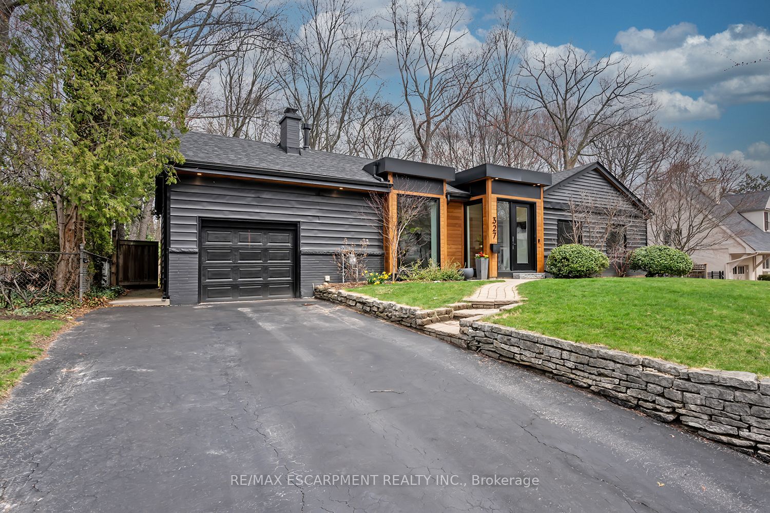Additional image 4 of 327 Goodram Drive, Burlington, ON, L7L 2J9