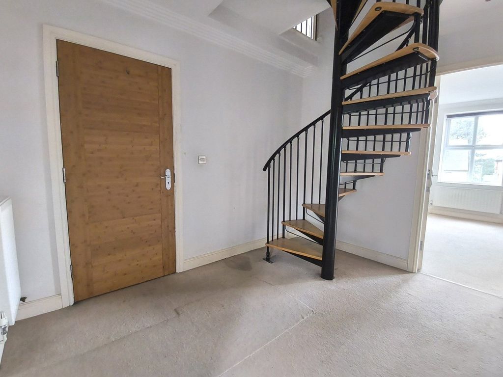 Additional image 9 of 2 bed flat for saleRavenswood Gardens, Stonydelph Lane, Wilnecote, Tamworth B77