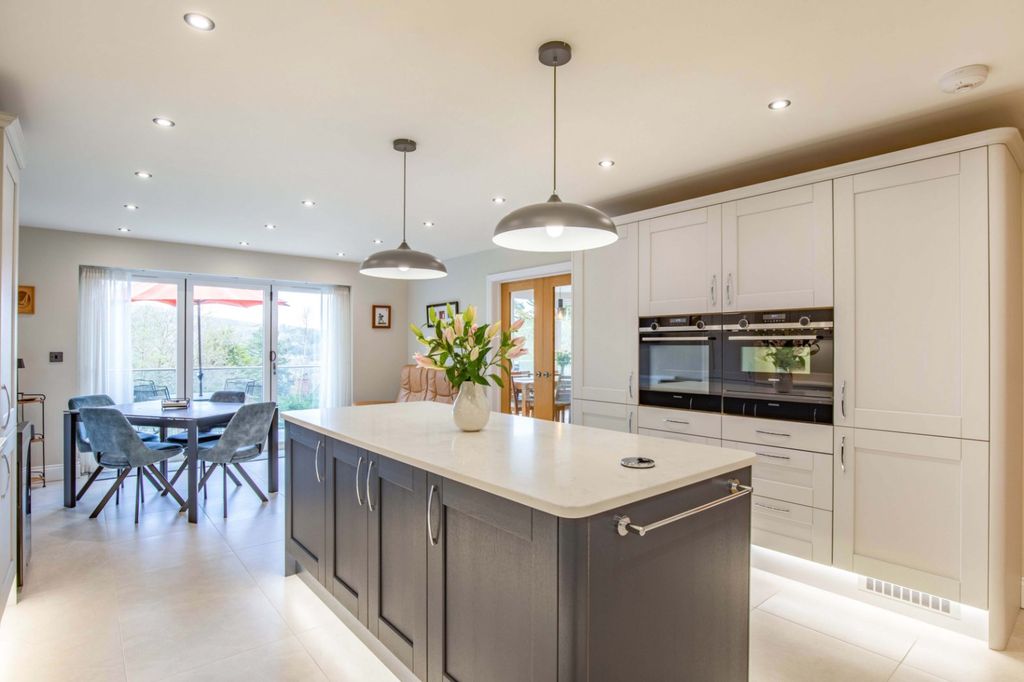 Additional image 12 of 5 bed detached house for saleHighfield Place, Clive Avenue, Church Stretton, Shropshire SY6