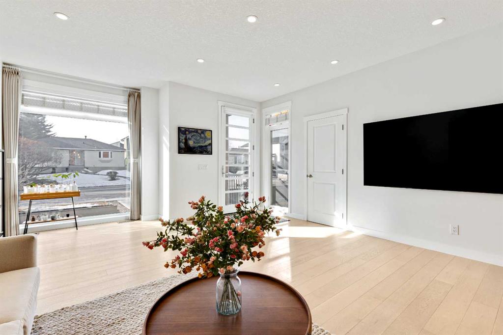 Additional image 6 of 2728 Cochrane Road NW, Calgary, AB, T2M 4H9