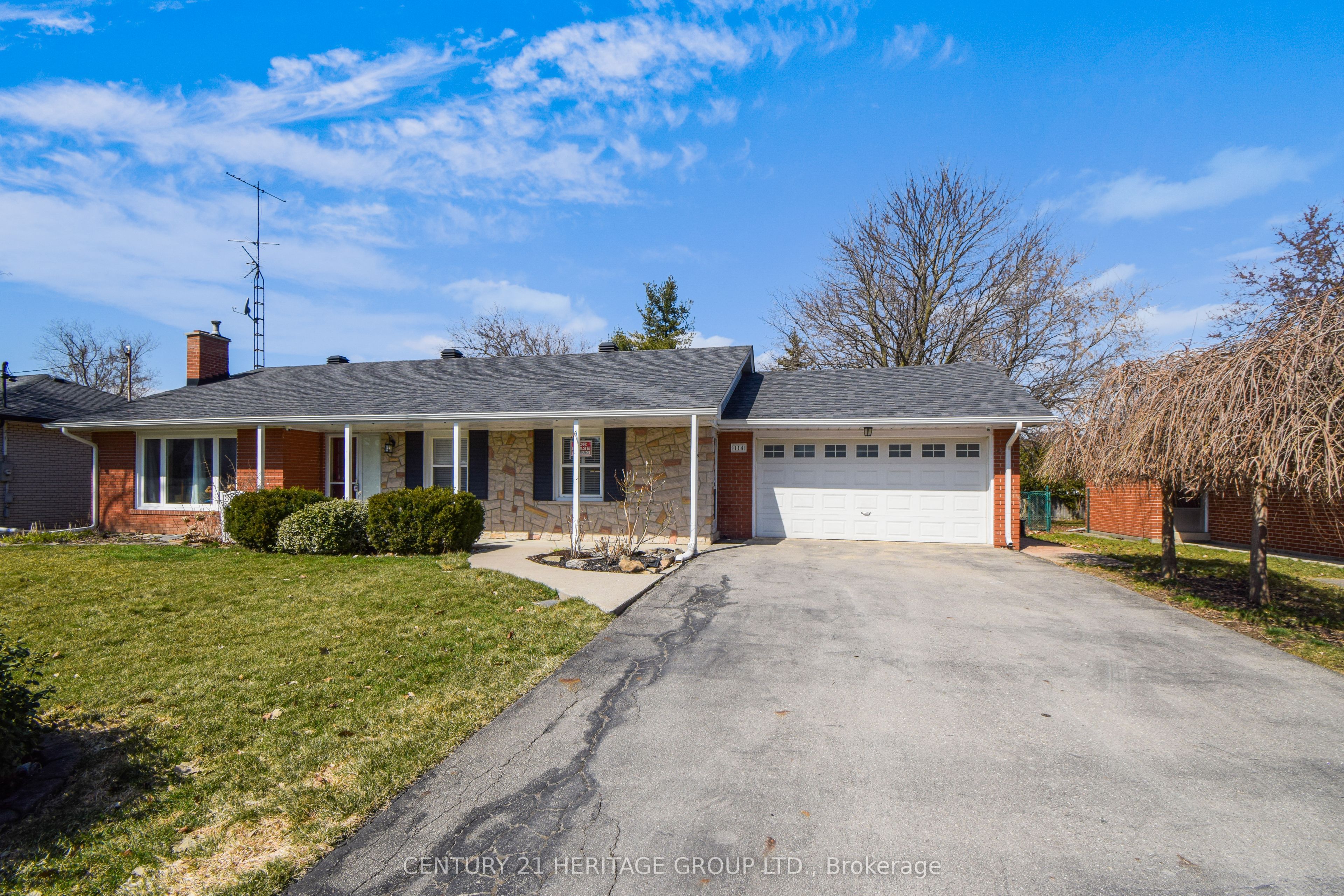 114 Elizabeth Grove, King, ON, L7B 1H2
