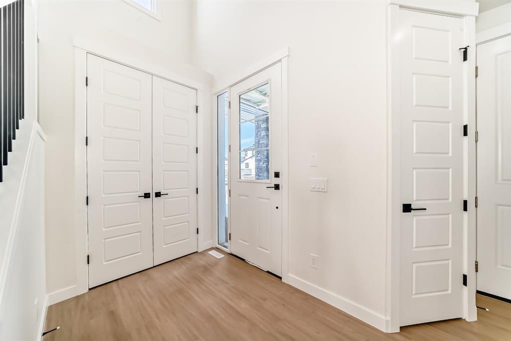 Additional image 2 of 122 Waterstone Way, Chestermere, AB, T1X 2Z1