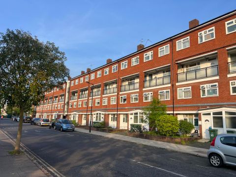 Lorrimore Road, Kennington, London SE17