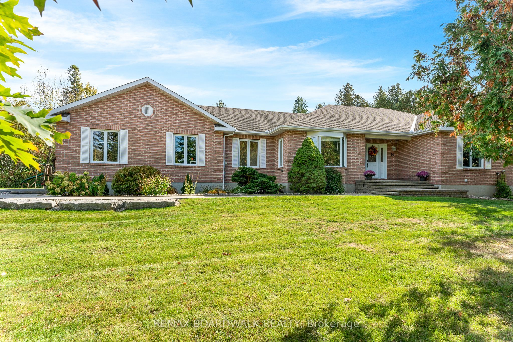 Additional image 4 of 14 Panandrick View Drive, Ottawa, ON, K2W 1A5