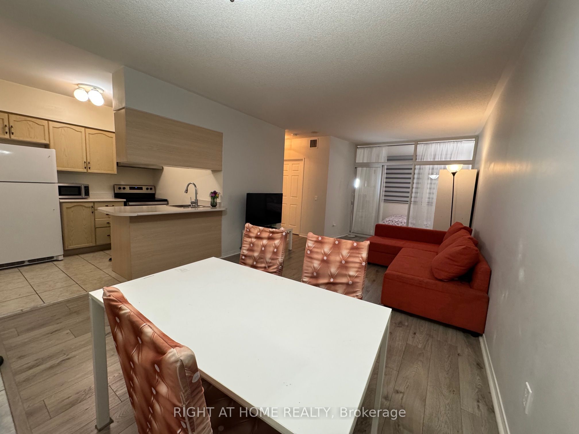 Additional image 4 of 212-7378 Yonge Street, Vaughan, ON, L4J 8J1