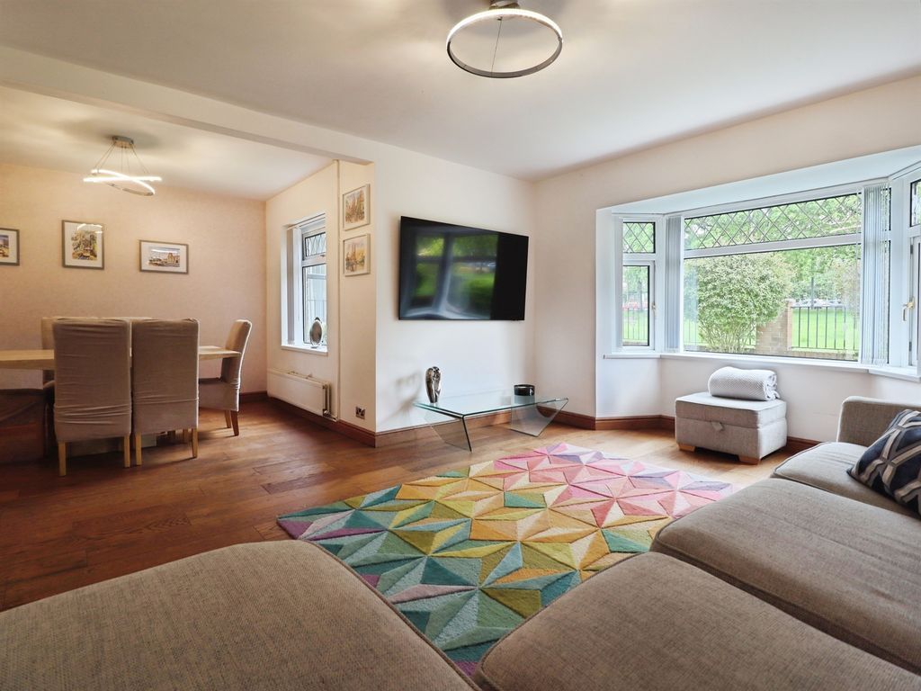 Additional image 6 of 4 bed semi-detached house for saleAxbridge Crescent, Llanrumney, Cardiff CF3