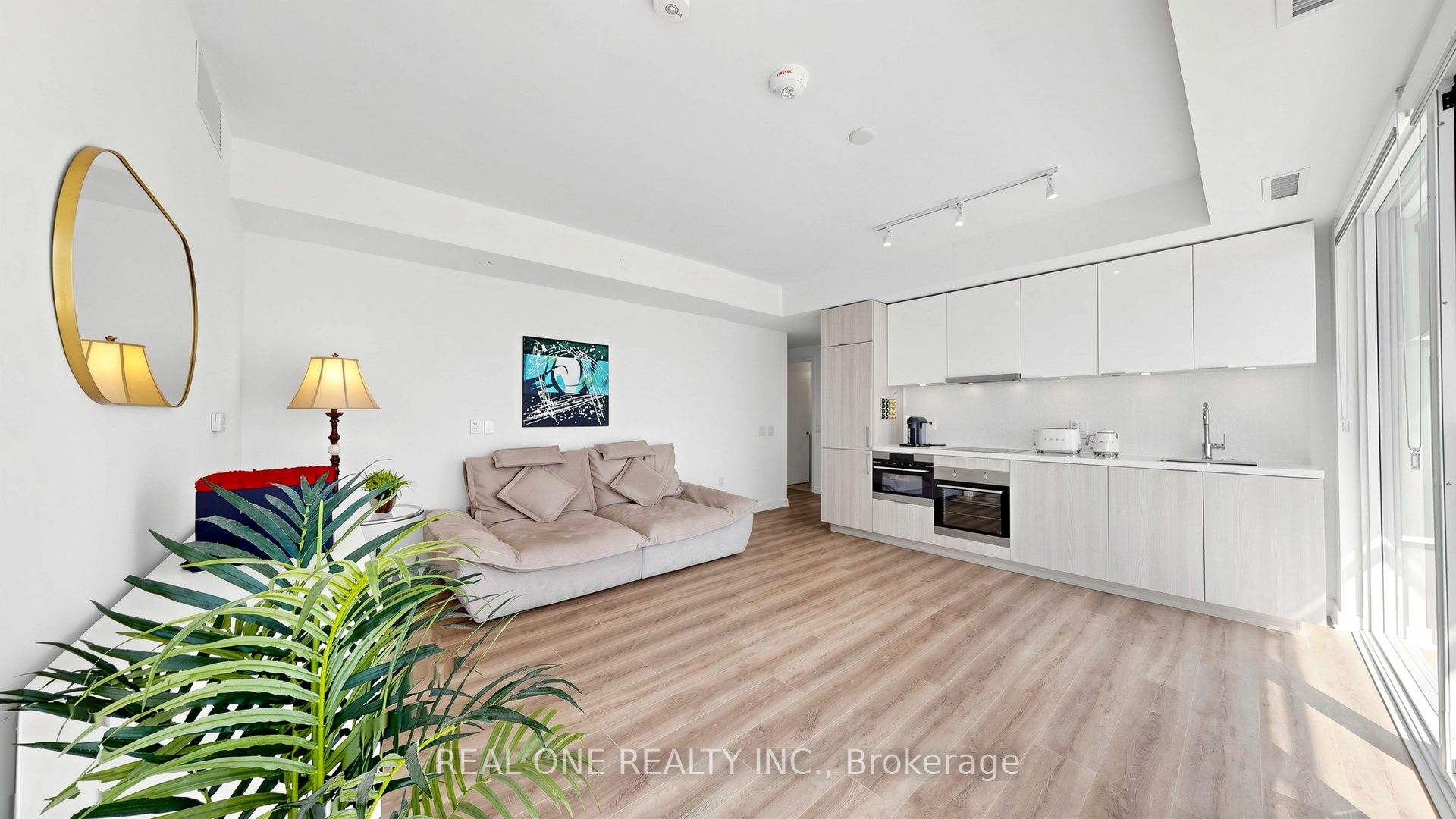 Additional image 5 of 907-15 Queens Quay E, Toronto, ON, M5E 0C5