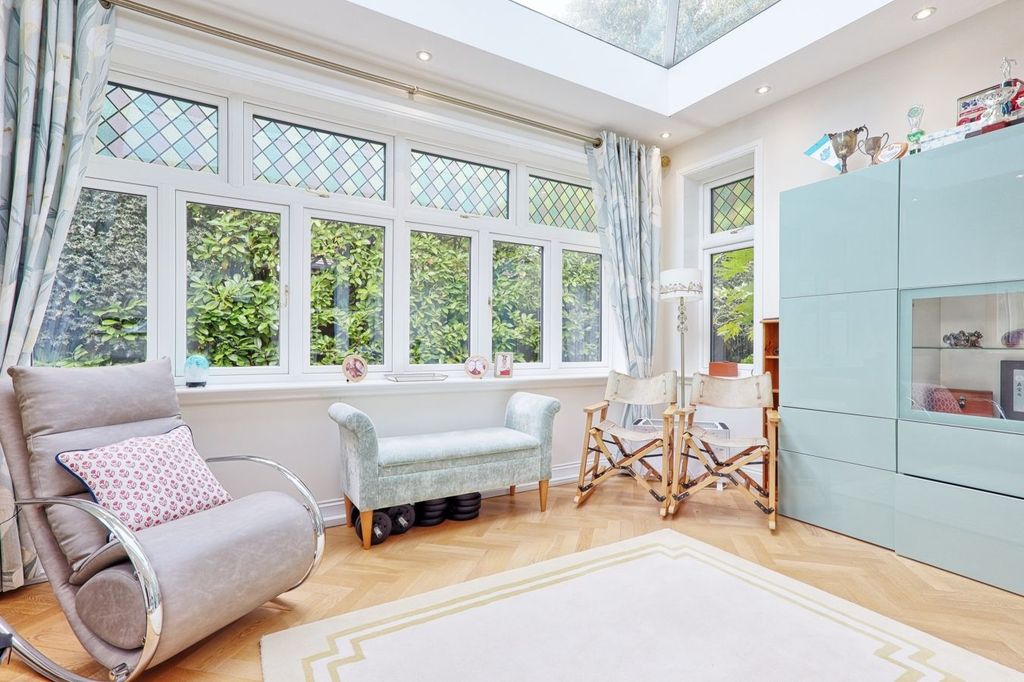 Additional image 10 of 5 bed detached house for saleBurntwood Avenue, Emerson Park, Hornchurch RM11