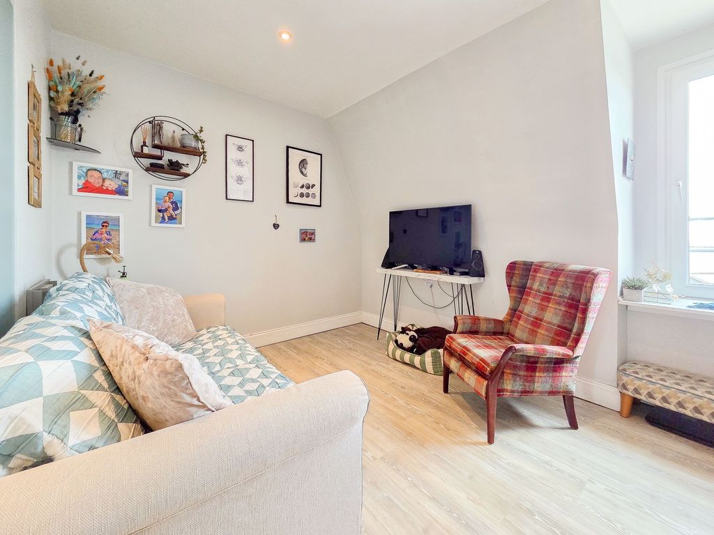 Additional image 12 of 2 bed flat for sale6 Silvertide, St Helier JE2