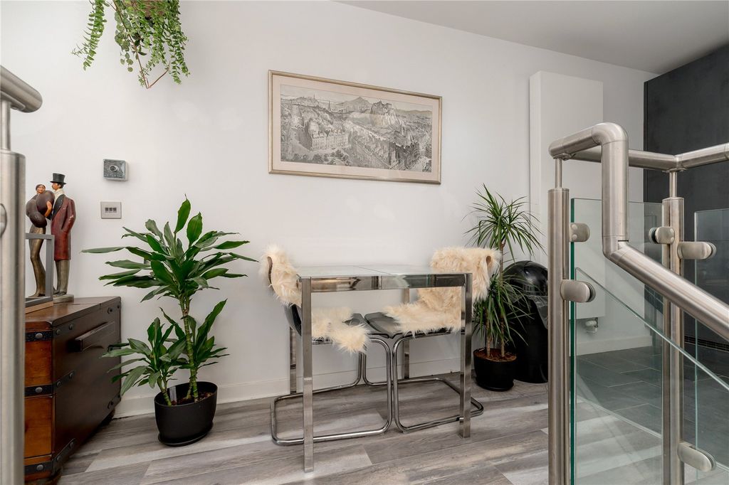 Additional image 6 of 2 bed terraced house for saleBroughton Street Lane, New Town, Edinburgh, Midlothian EH1