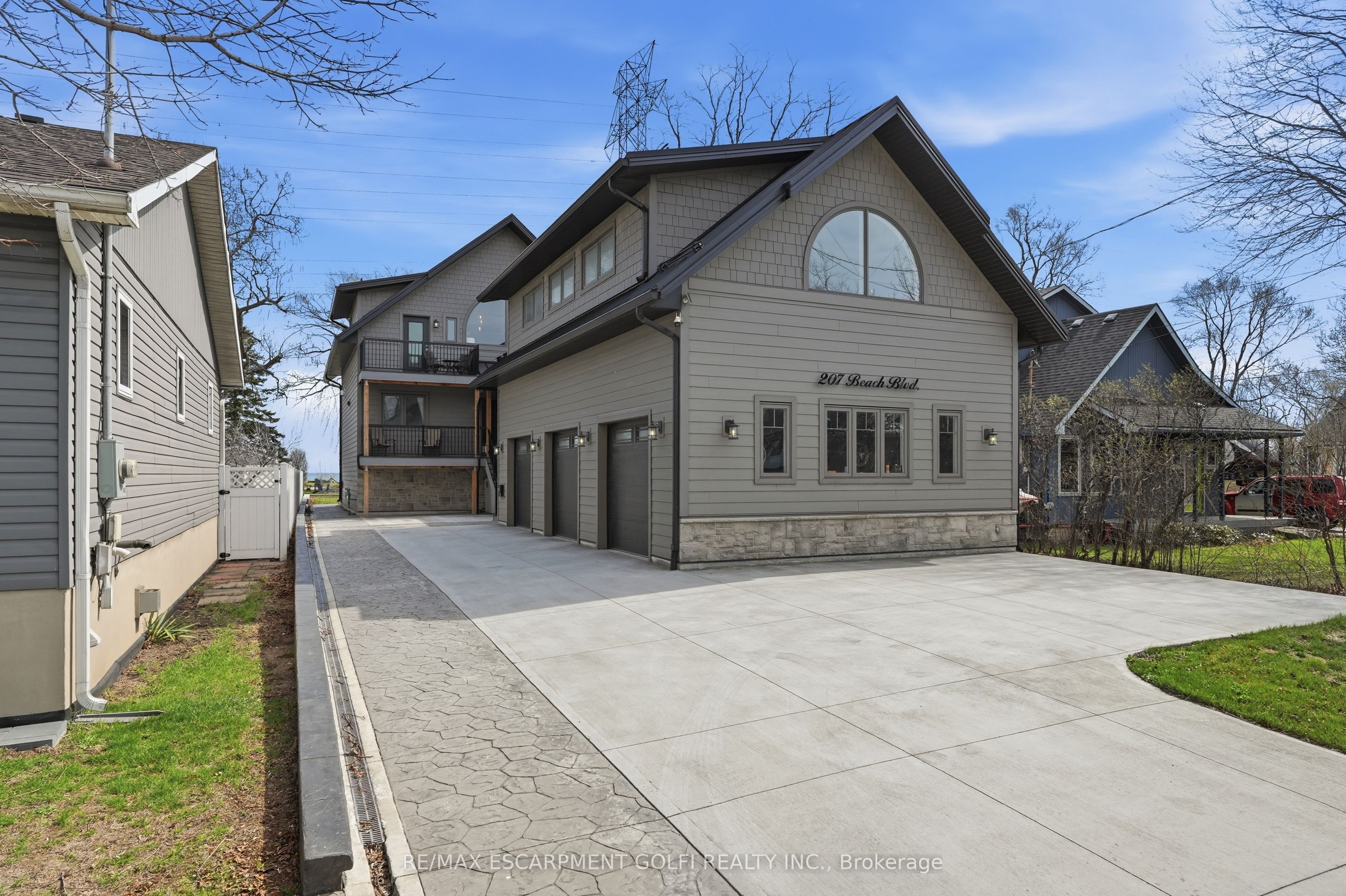 207 Beach Boulevard, Hamilton, ON, L8H 6V8 photo 4