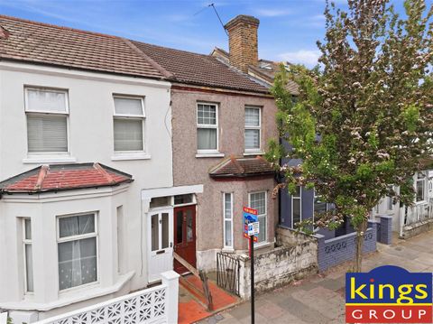 Tramway Avenue, Edmonton N9
