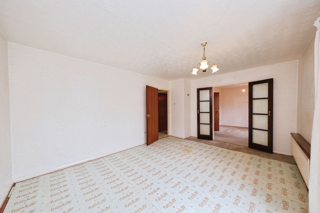 Additional image 3 of 4 bed detached house for saleMoulton Close, Alfreton DE55